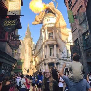 Meet your Posher, Chloe